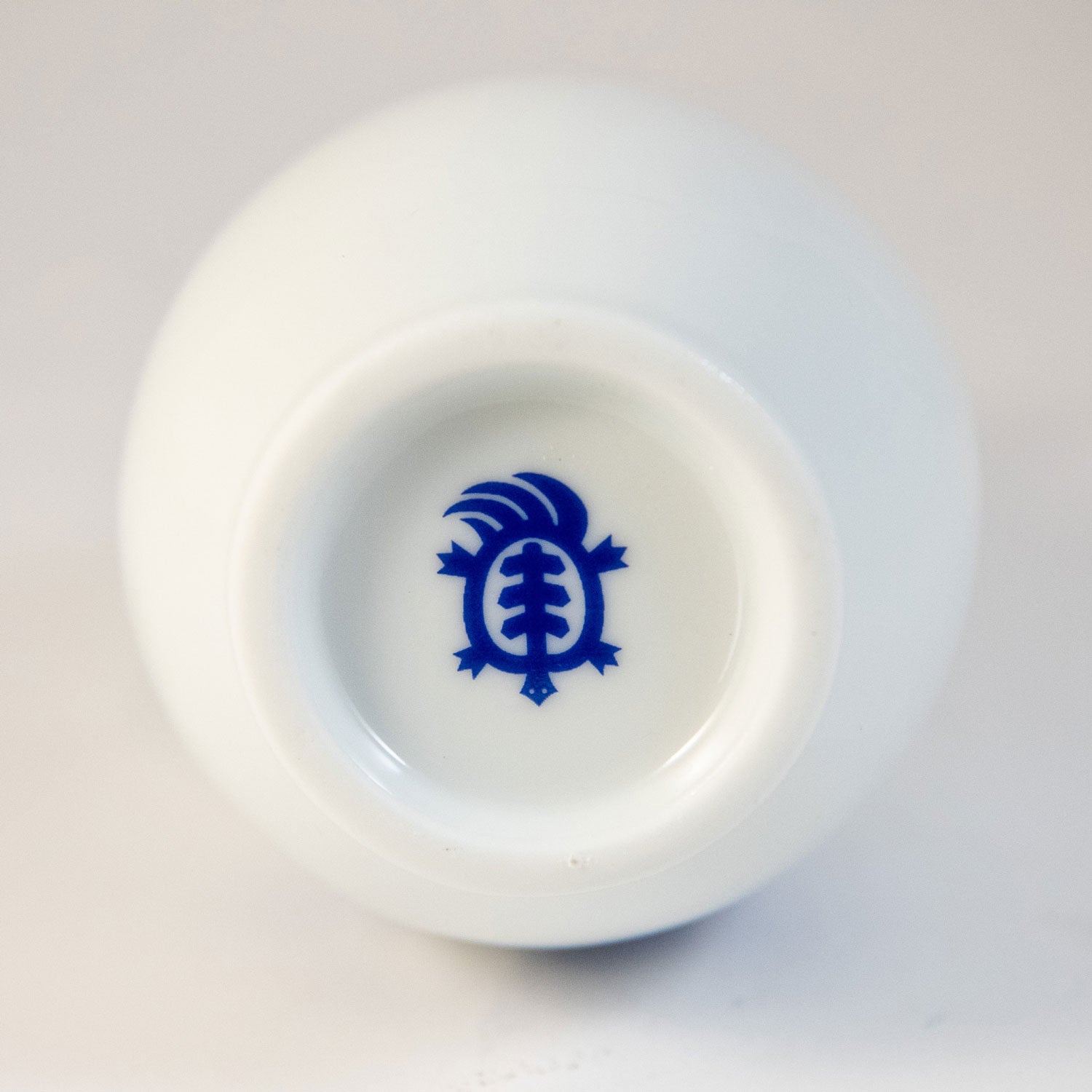 神亀オリジナル徳利 – 神亀の館